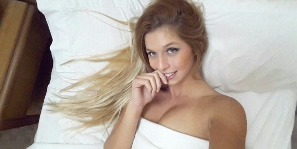 Filtran fotos prohibidas de Romina Malaspina en topless durante una producción InfoVeloz
