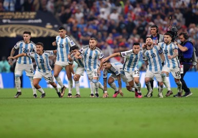 El video viral de cómo bordan la tercera estrella en la camiseta